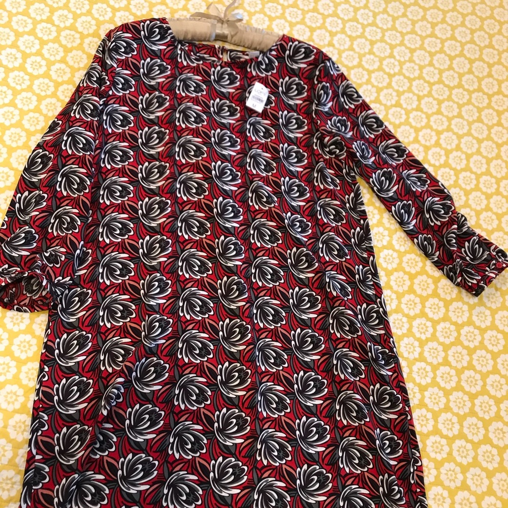 LOFT dress size M - NWT - fun pattern